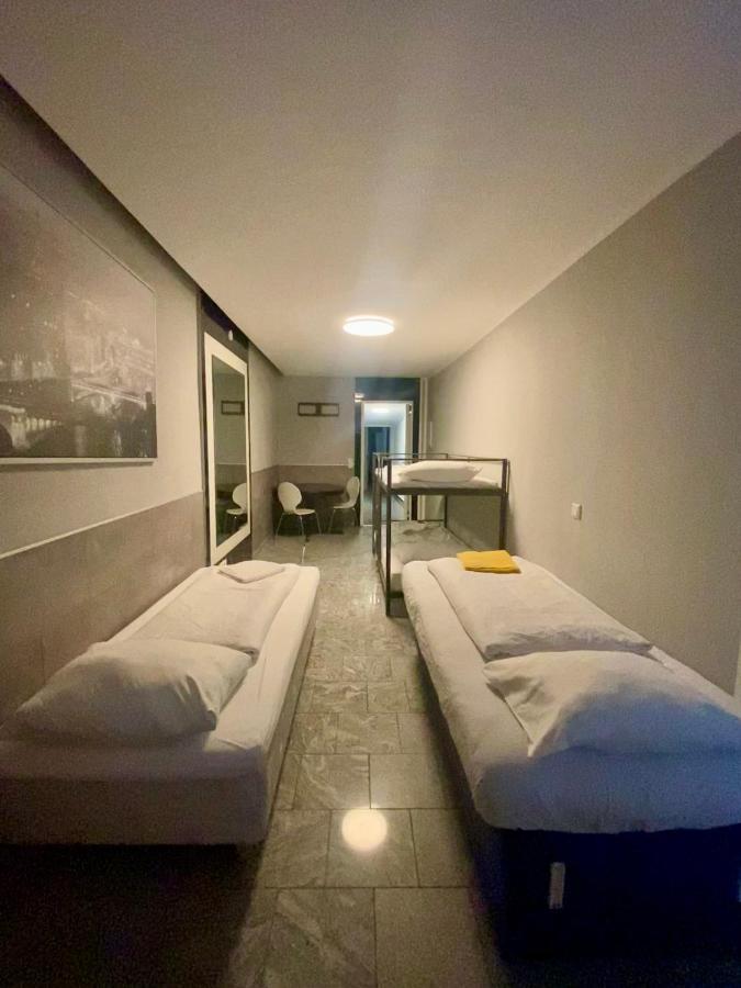 Hotel Moji Koeln Sieversstrasse Colónia Exterior foto