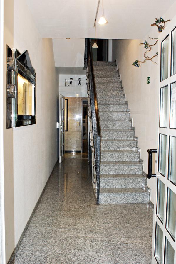 Hotel Moji Koeln Sieversstrasse Colónia Exterior foto